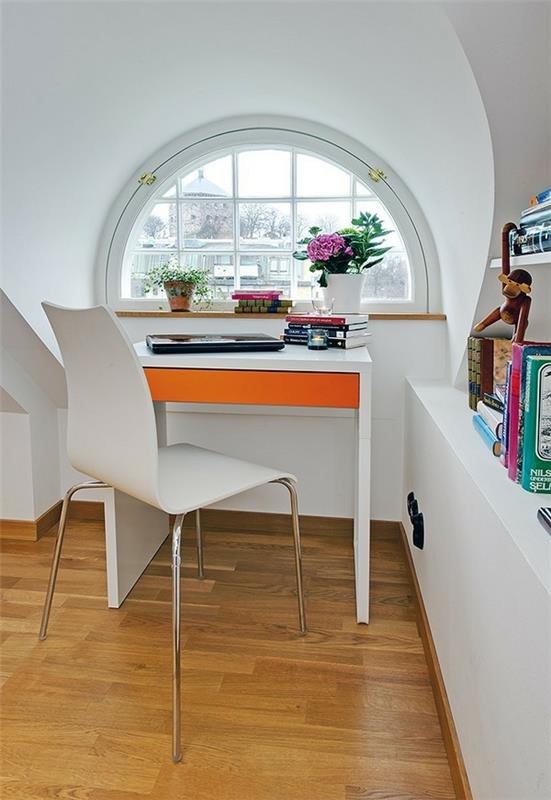 skandinaavinen työpöytäidea oranssi väri talo moderni