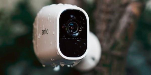 älykkäät kodin gadgetit turvakamera