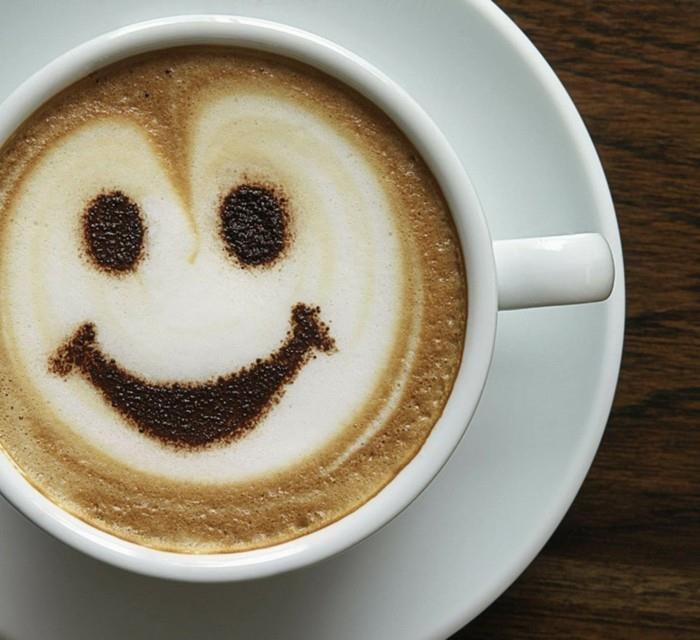 hymy kasvot kahvi aamu tervehdys hyvää huomenta