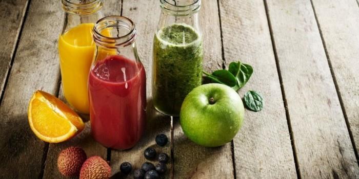 smoothie -reseptejä laihtumiseen hedelmien kanssa