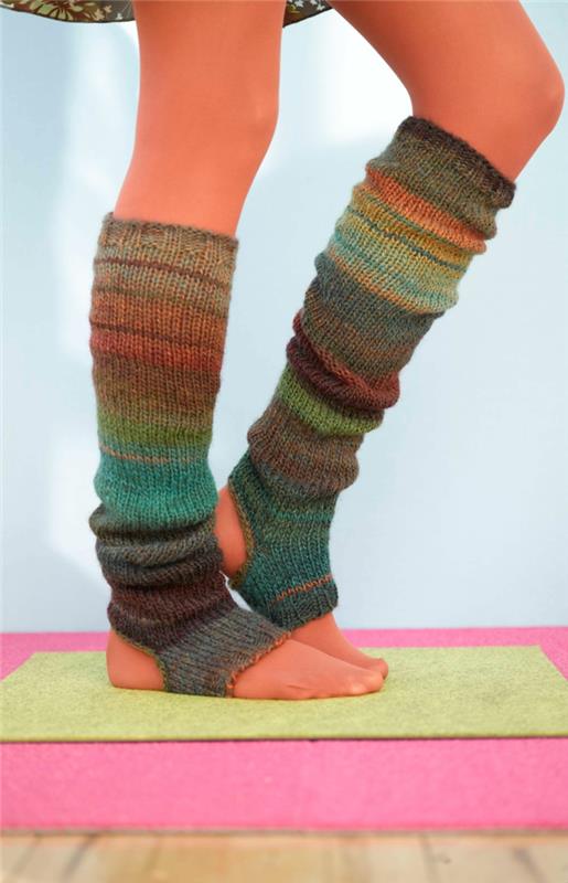 sukat neulo värikkäät sukat pitkät hihansuut