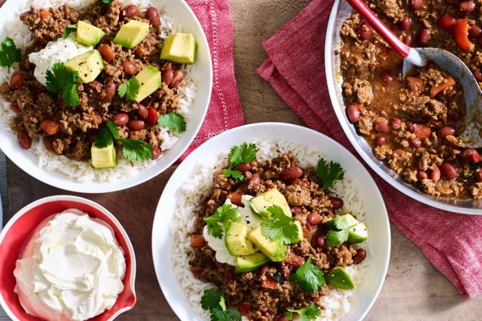 soija chili sin carne riisipavut korianteri avokado