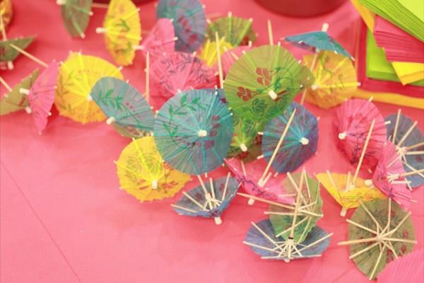 kesäjuhlat koriste coctail sateenvarjo vaaleanpunainen pöytäliina