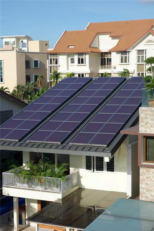 aurinkoenergia nollaenergia talon aurinkokunnat katto