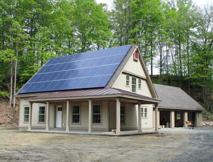 aurinkoenergia nollaenergia talo perinteinen suunnittelumetsä