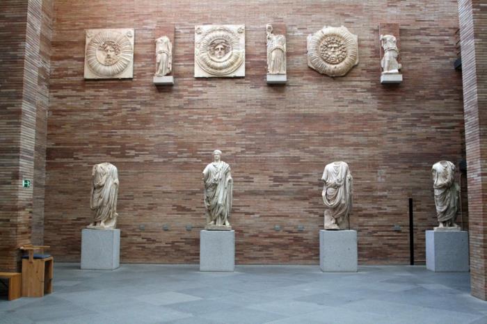 espanja maamerkit museo nacional de artes romano patsaat