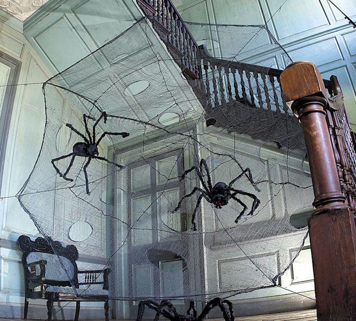 pyörität ja teet hämähäkinseittejä itse halloweeniksi