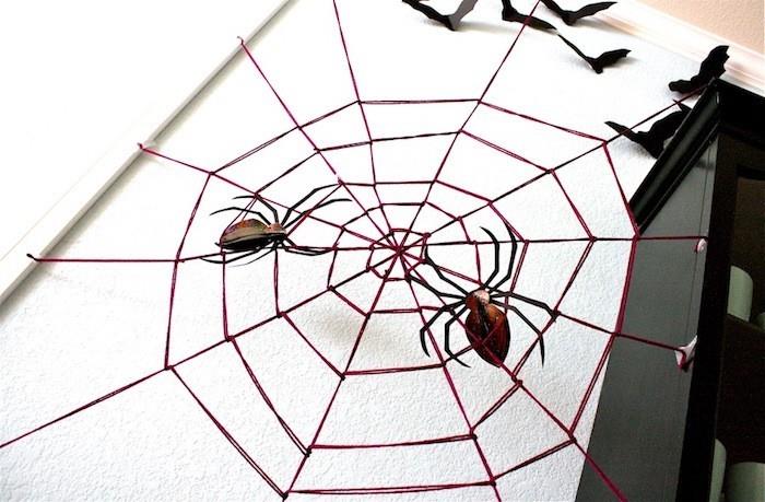 Tee omat hämähäkkien hämähäkinseitit halloweeniksi