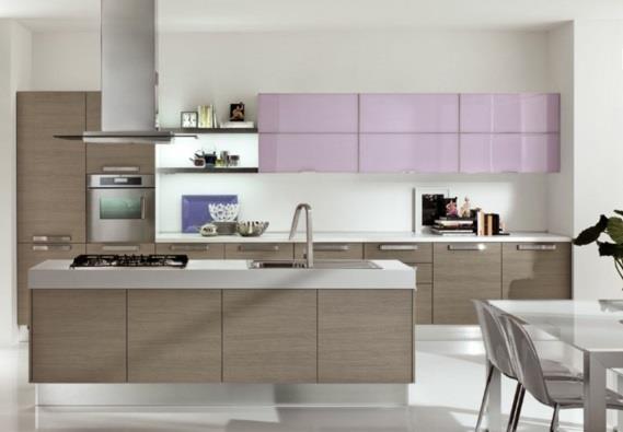 pesualtaat keittiön puuhuonekalujen seinäyksiköihin kiiltävä violetti