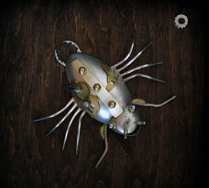 steampunk taidekokoelma kovakuoriainen metalli