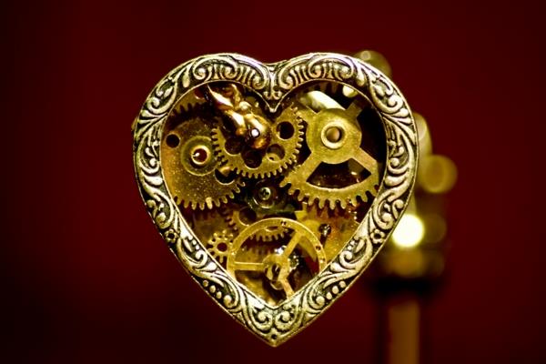 steampunk korusormus sydän vanhat kellon osat