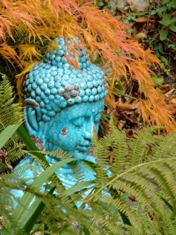 kivihahmot buddhapää Buddhahahmot puutarhassa
