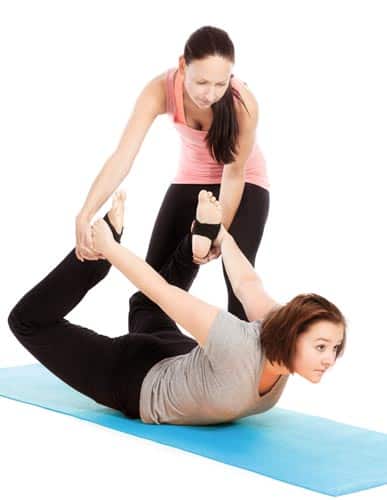 Partner til redningen i Dhanurasana