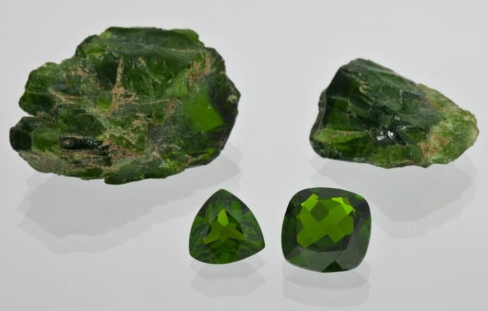 horoskooppi jalokiviä tarkoittaa ostaa diopside parantavia kiviä