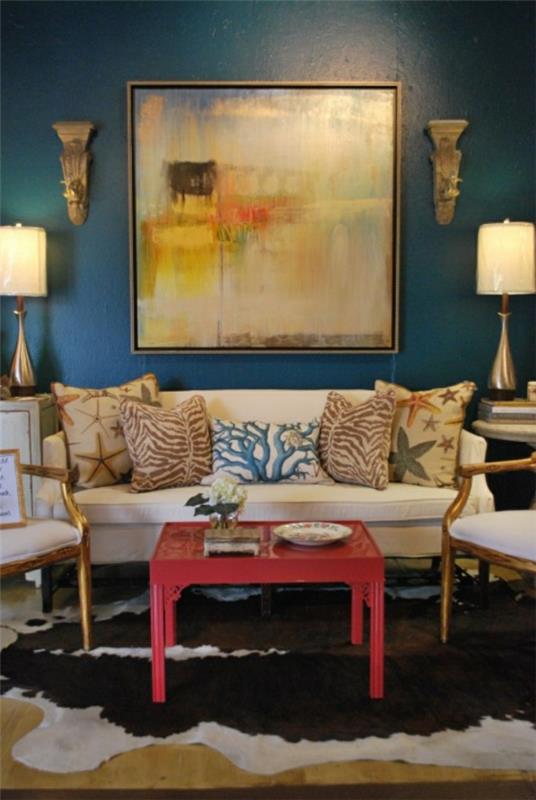 tunnelmalliset värit talossa modernin taiteen kukka- ja merikuvioita tyynyillä