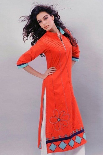 Angrakha stílusú designnarancs salwar öltöny