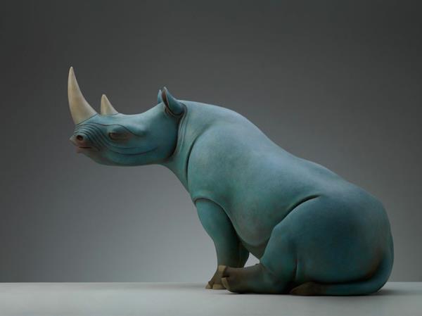 surrealistisia eläinveistoksia ideoita taiteilija sarvikuono