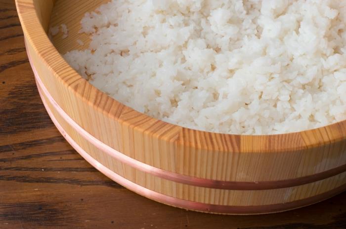 sushi-riisi-ruoanlaitto-tahmea-ravitseva