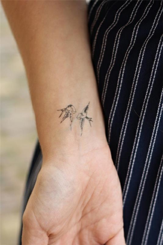 tatuointi ranne vapaus inspiraatiota lintuja