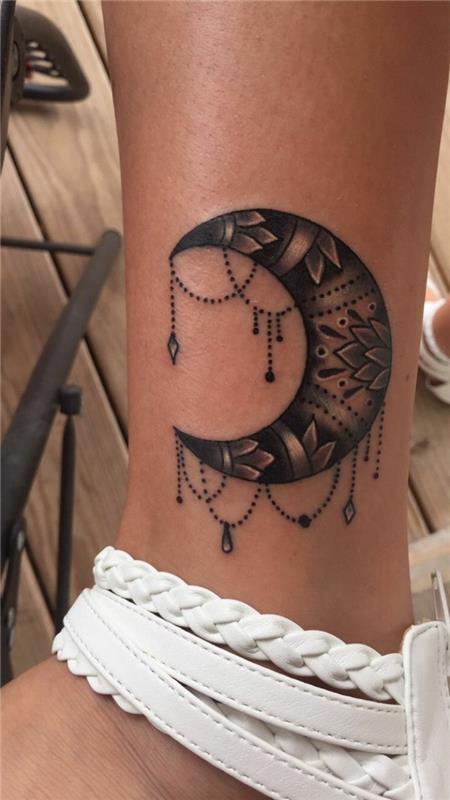 tatuointi nilkan kuu kauniita ideoita tatuointeihin naisille