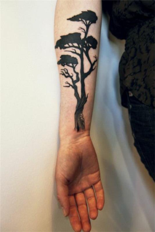 tatuointi kyynärvarren motiivit puu