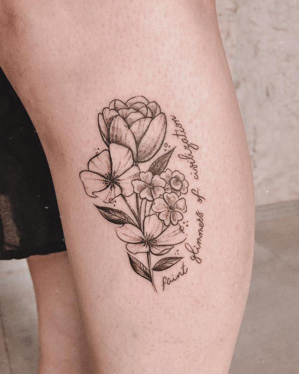 Tatuoinnit 2020 - kukkakuvio vinkkejä