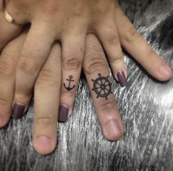 tatuoinnit naiset ankkuri fintertattoo
