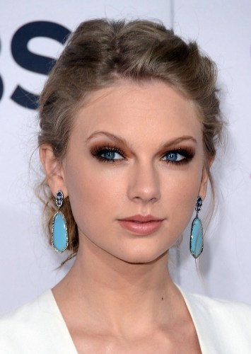 Taylor Swift Beauty Tips szem smink