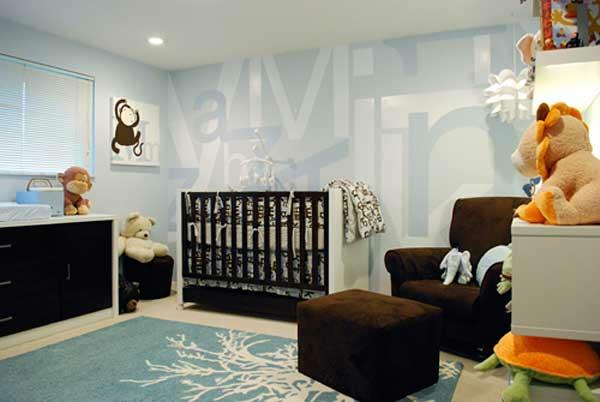 nalle lastenhuone sininen väri ruskea motiivit idea suunnittelu