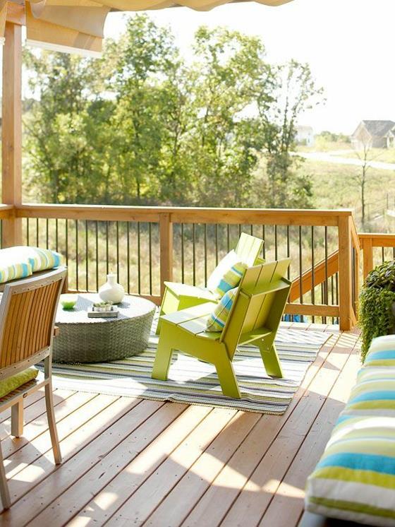 Uudista terassin ulkokalusteet puinen veranta