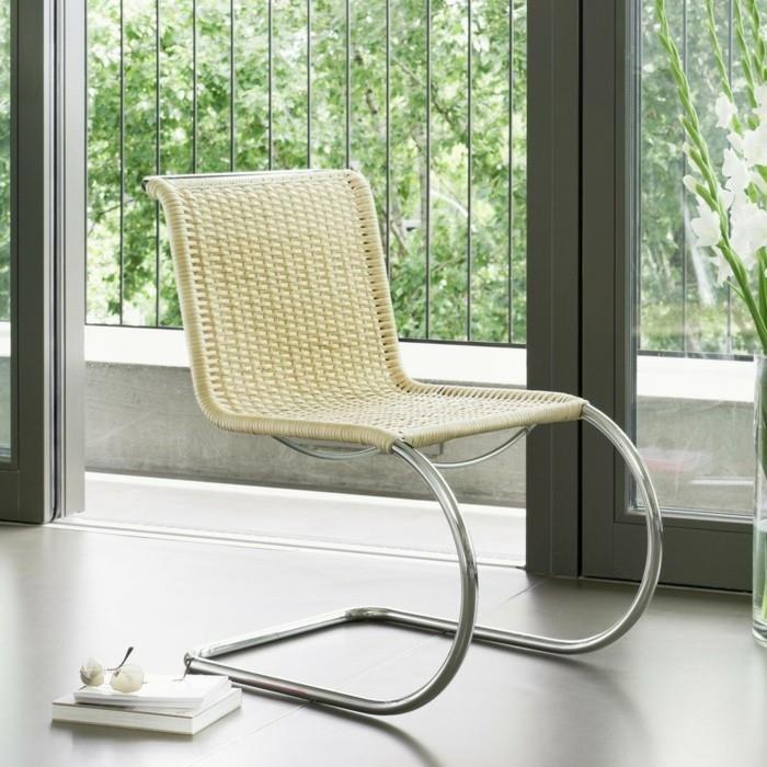 thonet -tuolit konsoli s 533 teräsputkikalusteet