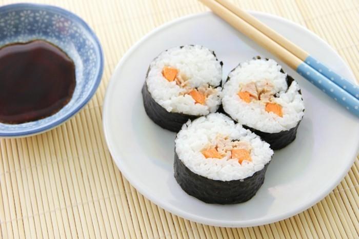 vinkkejä stressiä vastaan ​​syömällä sushia vähentää stressiä