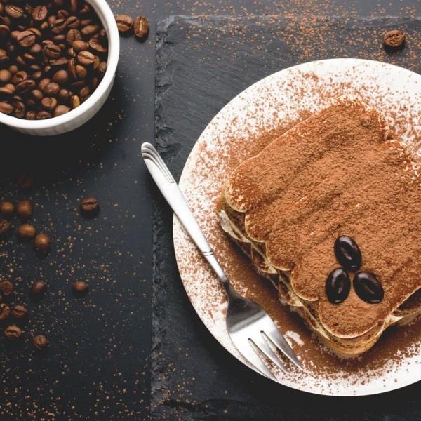 tiramisu lasisessa reseptissä italialaista kahvikaakaota