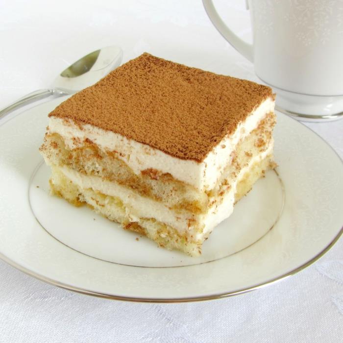 tiramisu -resepti kotitekoinen herkullinen kaakaojauhe
