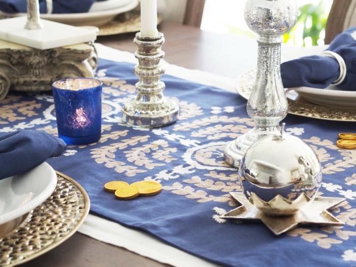 pöytä sisustus sininen sininen pöytäjuoksija kynttilät tähdet