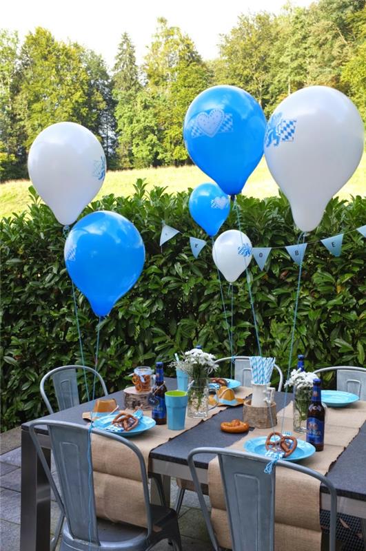 pöytäkoriste sininen astiasto ilmapallot juhlava