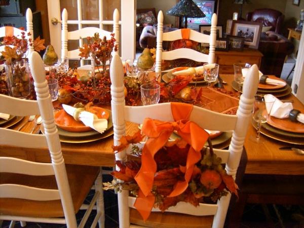 pöytäkoriste juhlava keittiö ruokapöytä tuolit puu valkoinen