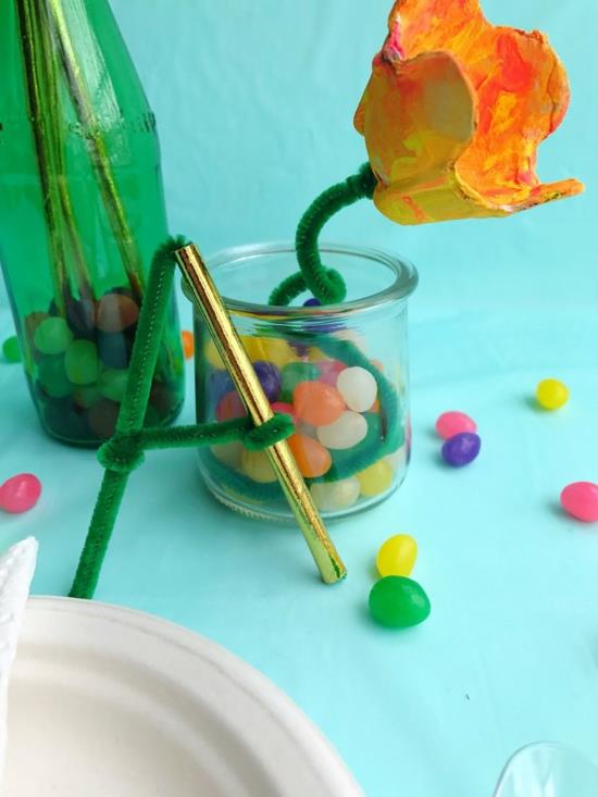 pöydän koristelu pääsiäiskukat tinker munapakkaus