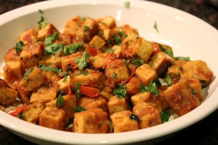 tofun ravintoarvot tofu curry -intialaisella tyylillä