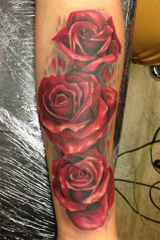 kyynärvarren tatuointikuvat punaiset ruusut