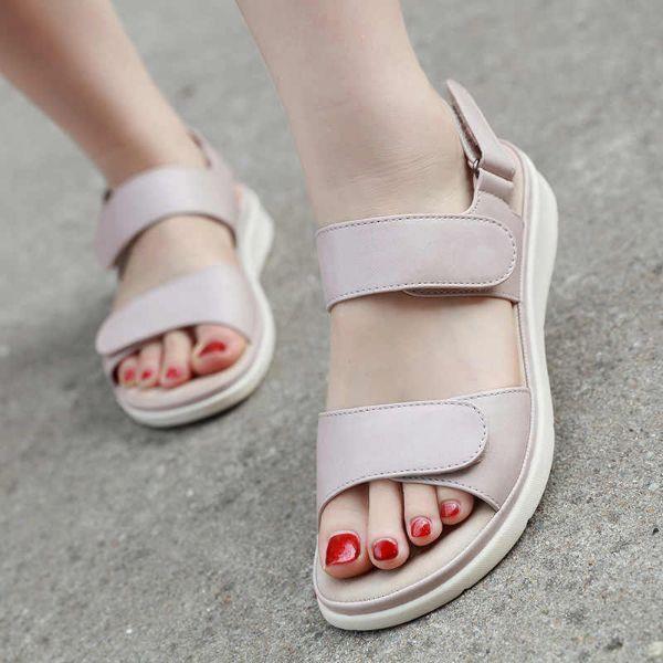 hienoja valkoisia ideoita kauniita sandaaleja