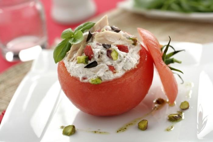 tomaatit terveellisiä helppoja reseptejä philadelphia pistaasi basilika kana