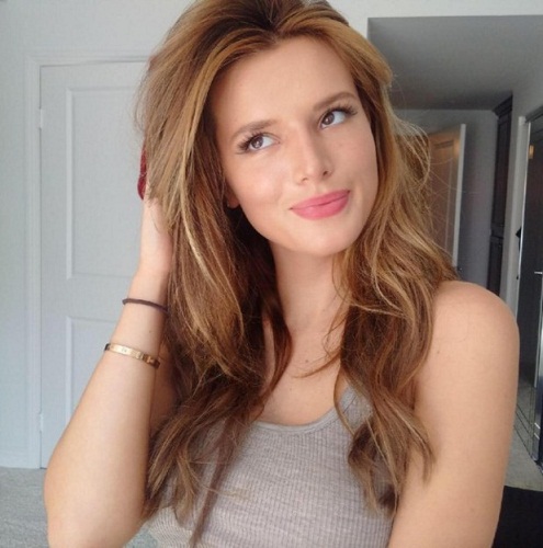 Bella Thorne smink nélkül 5