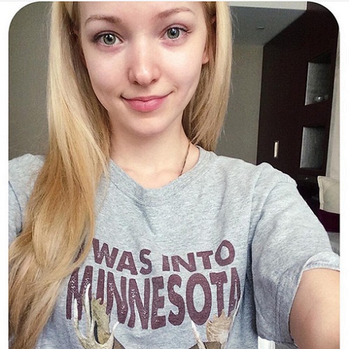 Dove Cameron smink nélkül 1