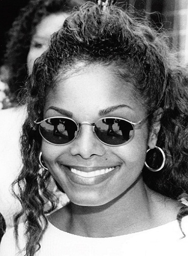 Janet Jackson uden makeup 10