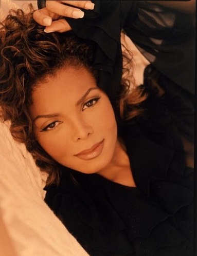 Janet Jackson uden makeup 3