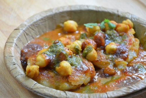 Aloo Tikki chole -lal