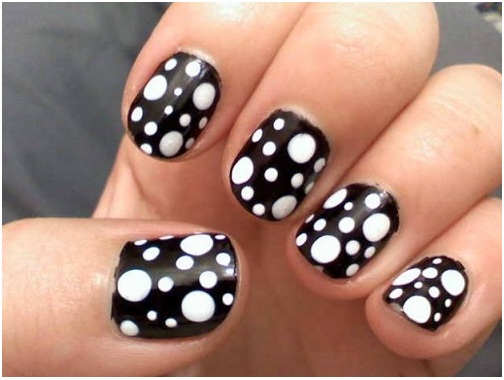 Monokrom Polka Dots Nail Art Tutorial