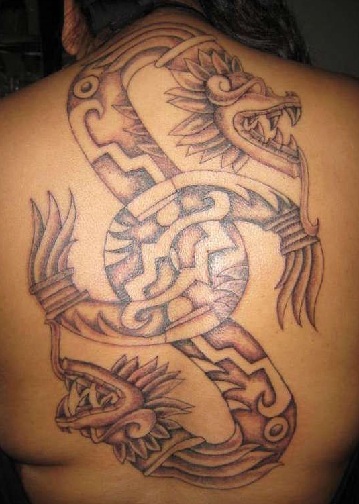 Fed og intens Aztec Dragon Tattoo