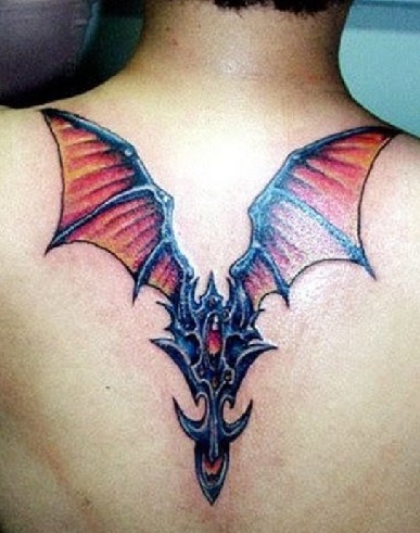 Sci-Fi Bat Tattoo Idé